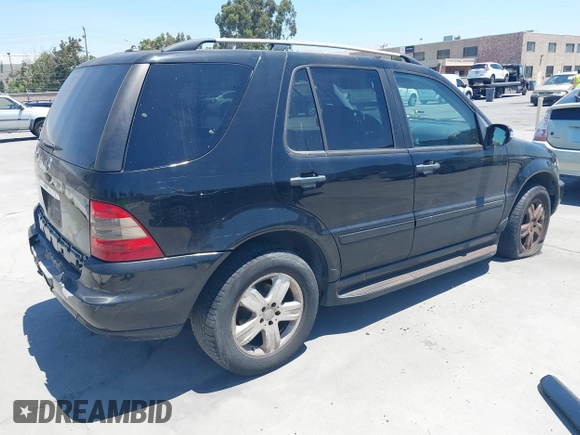 2005 Mercedes-Benz M 350 с VIN 4JGAB57E15A541021, выставлен на аукционе IAAI как лот 42686582 с пробегом 260 079 миль миль и . История ставок и продаж доступна на DreamBid. Изображение 4.
