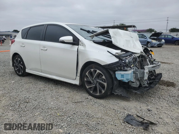 2016 Scion iM z VIN JTNKARJE5GJ516391, wystawiony jako Copart lot #58365715 z przebiegiem 89 399 mil mil oraz Szkoda całkowita • Salvage title. Historia ofert i sprzedaży dostępna na DreamBid. Obrazek 4.