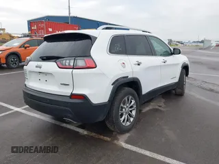 2021 Jeep Cherokee Latitude Lux z VIN 1C4PJMMX4MD221786, wystawiony jako IAAI lot #42432825 z przebiegiem 54 297 mil mil oraz . Historia ofert i sprzedaży dostępna na DreamBid. Obrazek 4.