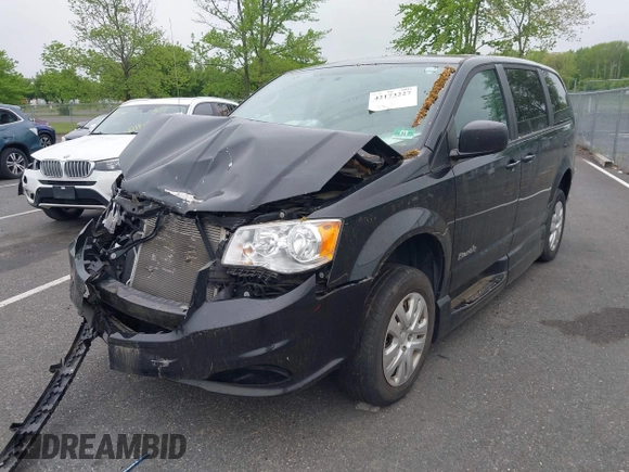 2018 Dodge Grand Caravan SE with VIN 2C7WDGBG5JR190468, listed as a IAAI auction lot 42173227 with 49,451 mi miles and . Bid and sale history available at DreamBid. Image 2.
