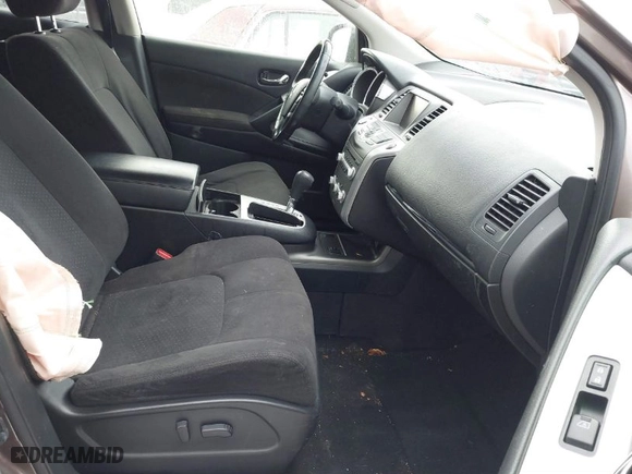 2013 Nissan Murano SL with VIN JN8AZ1MW8DW300214, listed as a IAAI auction lot 41403116 with 201,850 mi miles. Bid and sale history available at carsss.com. Image 5.