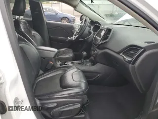 2020 Jeep Cherokee Latitude Plus with VIN 1C4PJMLBXLD502687, listed as a Copart auction lot 55664375 with 101,818 mi miles and Salvage title. Bid and sale history available at DreamBid. Image 7.