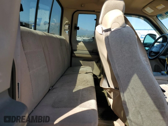 2002 Ford Super Duty F-250 XL with VIN 1FTNX21F92EB05853, listed as a Copart auction lot 71484314 with 0 mi miles and Salvage Title. Bid and sale history available at carsss.com. Image 10.