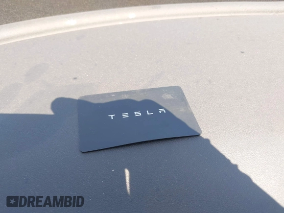 2020 Tesla Model 3 Standard Range Plus z VIN 5YJ3E1EA6LF659311, wystawiony jako IAAI lot #42363341 z przebiegiem 96 378 mil mil oraz . Historia ofert i sprzedaży dostępna na DreamBid. Obrazek 11.