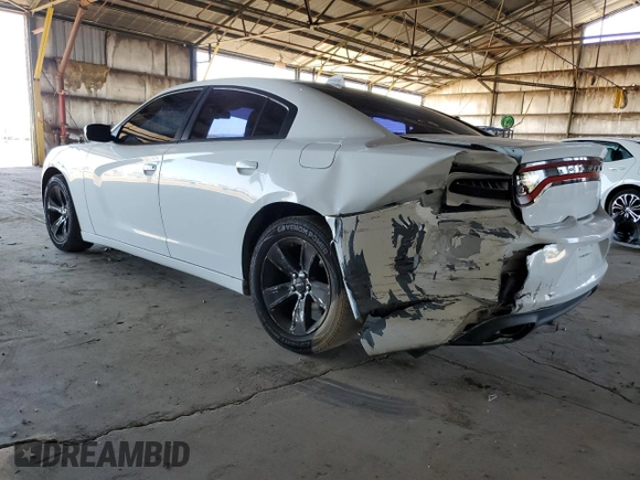 2015 Dodge Charger SXT z VIN 2C3CDXHG1FH753590, wystawiony jako Copart lot #52413725 z przebiegiem 96 409 mil mil oraz Szkoda całkowita • Salvage title. Historia ofert i sprzedaży dostępna na DreamBid. Obrazek 2.
