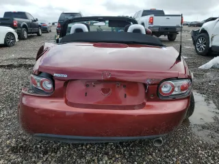 2006 Mazda MX-5 Miata Touring z VIN JM1NC25F260121773, wystawiony jako Copart lot #55887175 z przebiegiem Nie podano mil oraz Szkoda całkowita • Salvage title. Historia ofert i sprzedaży dostępna na DreamBid. Obrazek 6.