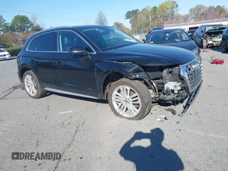 2018 Audi Q5 Premium Plus with VIN WA1BNAFY1J2126669, listed as a IAAI auction lot 41877318 with 44,397 mi miles. Bid and sale history available at carsss.com. Image 1.