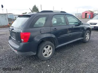 2008 Pontiac Torrent with VIN 2CKDL43F686064622, listed as a IAAI auction lot 41981334 with 112,079 mi miles. Bid and sale history available at carsss.com. Image 4.