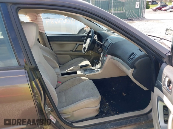 2009 Subaru Outback Special Edition with VIN 4S4BP61C897345583, listed as a IAAI auction lot 42065689 with 262,944 mi miles and . Bid and sale history available at DreamBid. Image 5.
