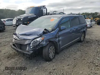 2017 Toyota Sienna XLE Auto Access Seat с VIN 5TDYZ3DCXHS825115, выставлен на аукционе Copart как лот 70457474 с пробегом Не указан миль и Списание • Salvage title. История ставок и продаж доступна на DreamBid. Изображение 1.