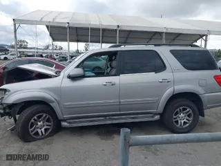 2004 Toyota Sequoia SR5 with VIN 5TDZT34A24S219659, listed as a IAAI auction lot 41784013 with 1 mi miles. Bid and sale history available at carsss.com. Image 13.