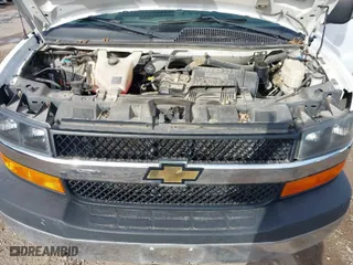 2017 Chevrolet Express Passenger LT with VIN 1GAZGPFG7H1255971, listed as a IAAI auction lot 41650499 with 148,029 mi miles. Bid and sale history available at carsss.com. Image 10.