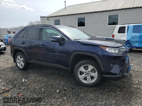 2019 Toyota RAV4 XLE with VIN 2T3P1RFV2KC053799, listed as a Copart auction lot 52495645 with 36,011 mi miles and Salvage Title. Bid and sale history available at carsss.com. Image 4.