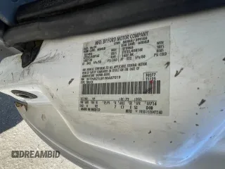 2001 Ford F-250 XL z VIN 3FTNX21L81MA87019, wystawiony jako Copart lot #64358625 z przebiegiem 177 555 mil mil oraz Czysty tytuł • Clean title. Historia ofert i sprzedaży dostępna na DreamBid. Obrazek 10.