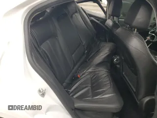 2019 Alfa Romeo Giulia z VIN ZARFAMAN6K7598202, wystawiony jako Copart lot #50883345 z przebiegiem Nie podano mil oraz Szkoda całkowita • Salvage title. Historia ofert i sprzedaży dostępna na DreamBid. Obrazek 10.