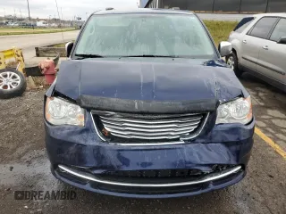 2016 Chrysler Town & Country Touring-L with VIN 2C4RC1CG6GR174832, listed as a Copart auction lot 80298694 with 260,910 mi miles and Clean Title. Bid and sale history available at carsss.com. Image 5.