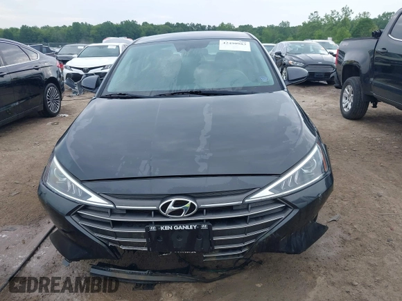 2020 Hyundai Elantra SEL z VIN 5NPD84LF4LH564792, wystawiony jako IAAI lot #42490983 z przebiegiem 32 927 mil mil oraz . Historia ofert i sprzedaży dostępna na DreamBid. Obrazek 13.