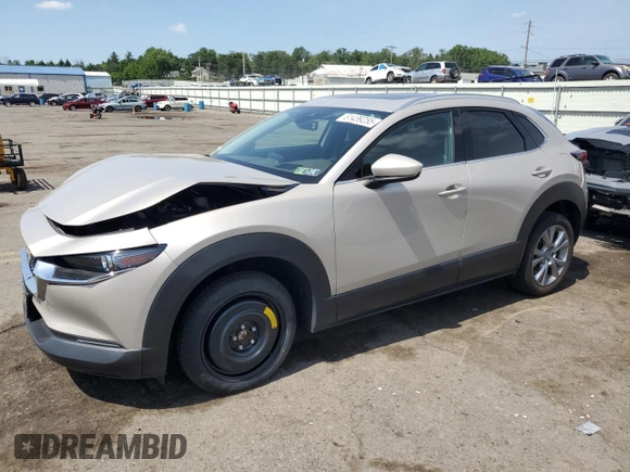 2023 Mazda CX-30 S Premium z VIN 3MVDMBDM2PM518678, wystawiony jako Copart lot #61439255 z przebiegiem 27 938 mil mil oraz Szkoda całkowita • Salvage title. Historia ofert i sprzedaży dostępna na DreamBid. Obrazek 1.