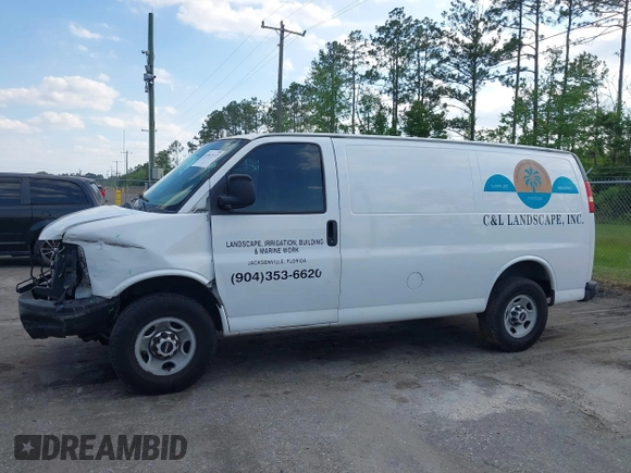 2012 GMC Savana Cargo with VIN 1GTW7FCA1C1157824, listed as a IAAI auction lot 42012172 with 200,961 mi miles. Bid and sale history available at carsss.com. Image 15.