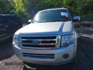 2011 Ford Expedition Limited with VIN 1FMJU1K56BEF07381, listed as a IAAI auction lot 42012025 with 262,730 mi miles. Bid and sale history available at carsss.com. Image 12.