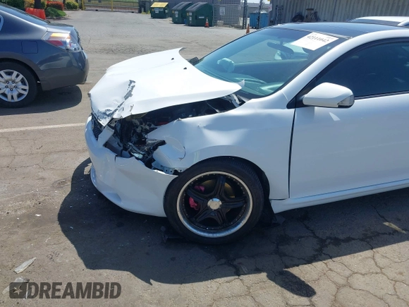 2006 Scion tC with VIN JTKDE167160120517, listed as a IAAI auction lot 42111042 with 174,220 mi miles. Bid and sale history available at carsss.com. Image 18.