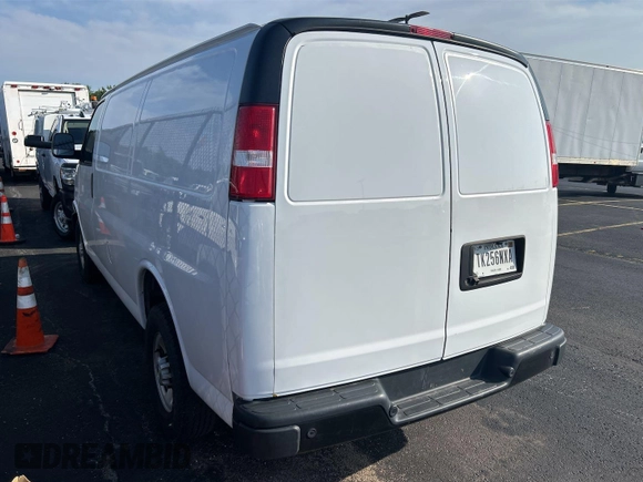 2020 Chevrolet Express Cargo с VIN 1GCWGAFG8L1242775, выставлен на аукционе IAAI как лот 42778536 с пробегом 120 532 миль миль и . История ставок и продаж доступна на DreamBid. Изображение 8.