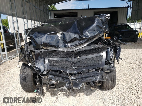 2019 Cadillac Escalade ESV Platinum with VIN 1GYS4KKJ8KR333778, listed as a Copart auction lot 58029705 with Not provided miles and Salvage title. Bid and sale history available at DreamBid. Image 5.