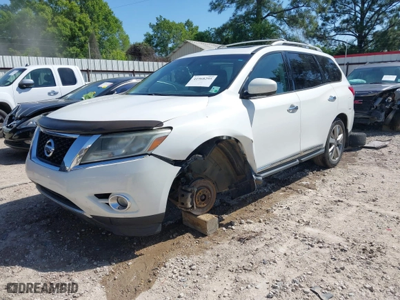 2013 Nissan Pathfinder SV with VIN 5N1AR2MN6DC661849, listed as a IAAI auction lot 41968295 with 186,113 mi miles. Bid and sale history available at carsss.com. Image 18.