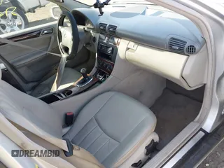 2006 Mercedes-Benz C 280 Luxury with VIN WDBRF92H26F817276, listed as a IAAI auction lot 41948284 with Not Provided miles and . Bid and sale history available at DreamBid. Image 5.