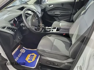 2018 Ford Escape SE z VIN 1FMCU9GD4JUA76194, wystawiony jako IAAI lot #42421138 z przebiegiem 47 896 mil mil oraz . Historia ofert i sprzedaży dostępna na DreamBid. Obrazek 6.