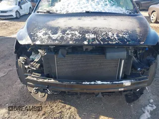 2019 Kia Sedona L with VIN KNDMA5C11K6539162, listed as a IAAI auction lot 41150477 with 76,847 mi miles. Bid and sale history available at carsss.com. Image 6.