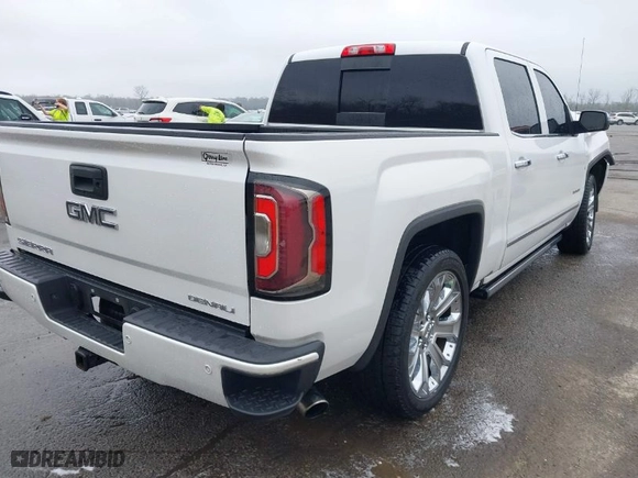 2018 GMC Sierra 1500 Denali with VIN 3GTU2PEJ4JG280332, listed as a IAAI auction lot 41784645 with 119,815 mi miles. Bid and sale history available at carsss.com. Image 4.
