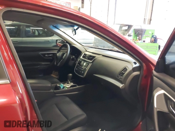2016 Nissan Altima S with VIN 1N4AL3AP4GN345236, listed as a IAAI auction lot 40637034 with 118,757 mi miles and . Bid and sale history available at carsss.com. Image 5.