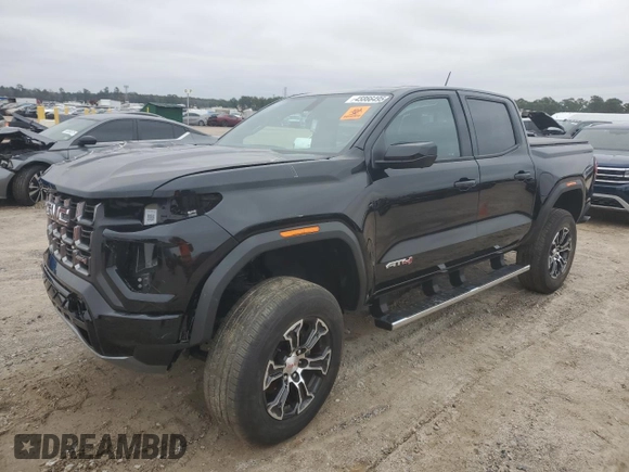 2024 GMC Canyon 4WD AT4 z VIN 1GTP6DEK1R1185858, wystawiony jako Copart lot #45866495 z przebiegiem 2069 mil mil oraz Szkody całkowita. Historia ofert i sprzedaży dostępna na DreamBid. Obrazek 1.