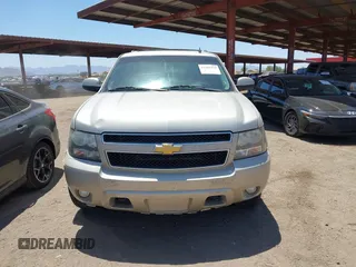 2013 Chevrolet Suburban LT with VIN 1GNSKJE70DR127208, listed as a IAAI auction lot 42285279 with 295,930 mi miles and . Bid and sale history available at DreamBid. Image 12.