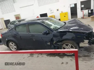 2013 Dodge Avenger SXT с VIN 1C3CDZCB9DN636707, выставлен на аукционе IAAI как лот 42552332 с пробегом Не указан миль и . История ставок и продаж доступна на DreamBid. Изображение 14.