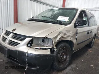 2007 Dodge Caravan SE with VIN 1D4GP25R27B244733, listed as a IAAI auction lot 41898880 with 209,721 mi miles and . Bid and sale history available at carsss.com. Image 6.
