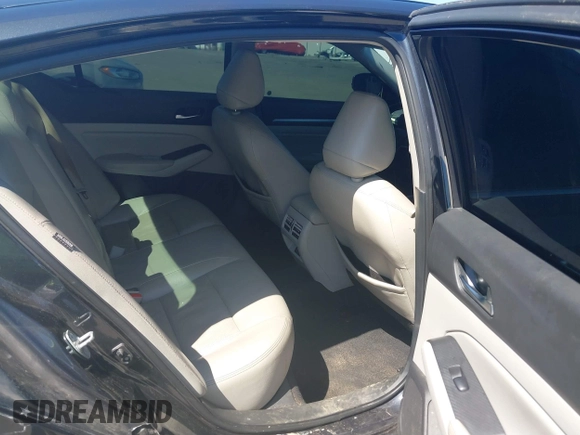 2019 Nissan Altima 2.5 Platinum with VIN 1N4BL4FV2KC113644, listed as a IAAI auction lot 41751975 with 125,617 mi miles. Bid and sale history available at carsss.com. Image 8.