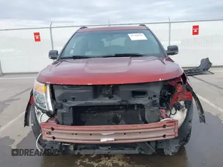 2014 Ford Explorer XLT with VIN 1FM5K8D83EGA68639, listed as a IAAI auction lot 41768529 with 176,579 mi miles and . Bid and sale history available at carsss.com. Image 6.