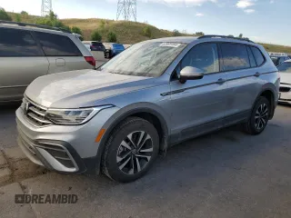 2023 Volkswagen Tiguan S с VIN 3VVFB7AX0PM086699, выставлен на аукционе Copart как лот 62885184 с пробегом 5 694 миль миль и Списание • Salvage title. История ставок и продаж доступна на DreamBid. Изображение 1.