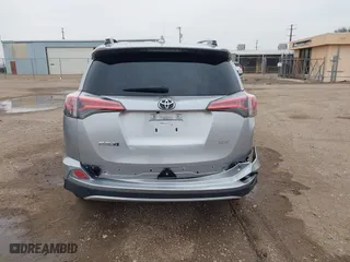 2016 Toyota RAV4 XLE with VIN 2T3WFREV4GW270548, listed as a IAAI auction lot 41699126 with 100,905 mi miles. Bid and sale history available at carsss.com. Image 16.