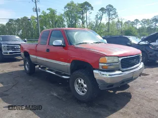 2001 GMC Sierra 1500 SLE z VIN 2GTEC19T811333343, wystawiony jako IAAI lot #42364413 z przebiegiem 374 221 mil mil oraz . Historia ofert i sprzedaży dostępna na DreamBid. Obrazek 1.