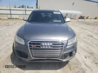 2014 Audi SQ5 Premium Plus with VIN WA1CGAFPXEA010954, listed as a Copart auction lot 69698444 with 193,137 mi miles and Salvage Title. Bid and sale history available at carsss.com. Image 5.