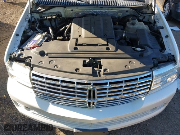 2013 Lincoln Navigator z VIN 5LMJJ2H57DEL08622, wystawiony jako IAAI lot #41759357 z przebiegiem 157 131 mil mil oraz . Historia ofert i sprzedaży dostępna na DreamBid. Obrazek 10.