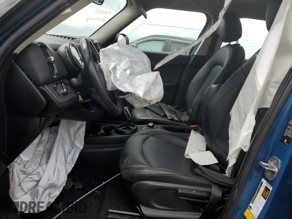 2020 MINI Countryman Cooper with VIN WMZYW5C03L3L13685, listed as a Copart auction lot 58035445 with Not provided miles and Salvage title. Bid and sale history available at DreamBid. Image 7.