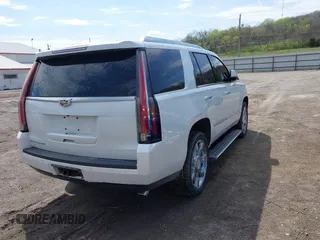 2016 Cadillac Escalade Platinum z VIN 1GYS4DKJ6GR368113, wystawiony jako IAAI lot #42115887 z przebiegiem 113 777 mil mil oraz . Historia ofert i sprzedaży dostępna na DreamBid. Obrazek 4.
