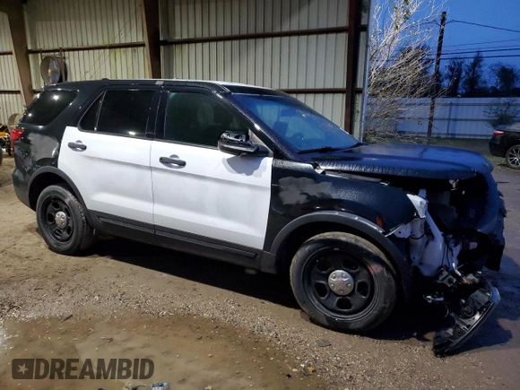 2016 Ford Utility Police Interceptor with VIN 1FM5K8ARXGGD32942, listed as a Copart auction lot 83344034 with 102,355 mi miles and Salvage Title. Bid and sale history available at carsss.com. Image 4.