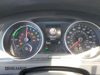 2017 Volkswagen Golf SE z VIN WVWKR7AU0HW954006, wystawiony jako Copart lot #58590225 z przebiegiem 43 933 mil mil oraz Szkoda całkowita • Salvage title. Historia ofert i sprzedaży dostępna na DreamBid. Obrazek 9.