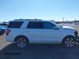 2020 Ford Expedition Platinum with VIN 1FMJU1MT9LEA61353, listed as a IAAI auction lot 41578147 with 26,136 mi miles. Bid and sale history available at carsss.com. Image 14.