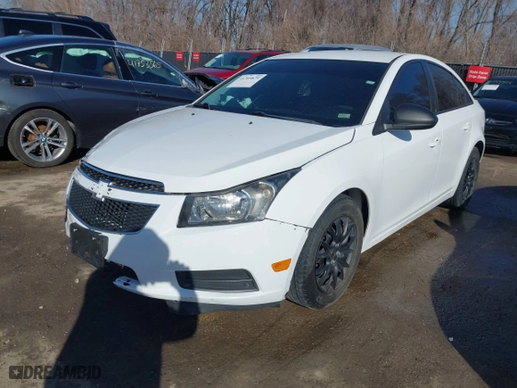 2014 Chevrolet Cruze LS with VIN 1G1PA5SH8E7340032, listed as a IAAI auction lot 41769875 with 134,582 mi miles. Bid and sale history available at carsss.com. Image 18.